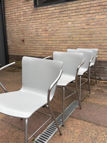 Danish design stoelen beschikbaar voor biedingen