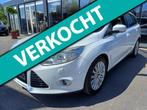 Ford Focus Wagon 1.6 Titanium NAV Park-Lane Park-Pilot Xenon, Gebruikt, Zwart, 4 cilinders, Wit