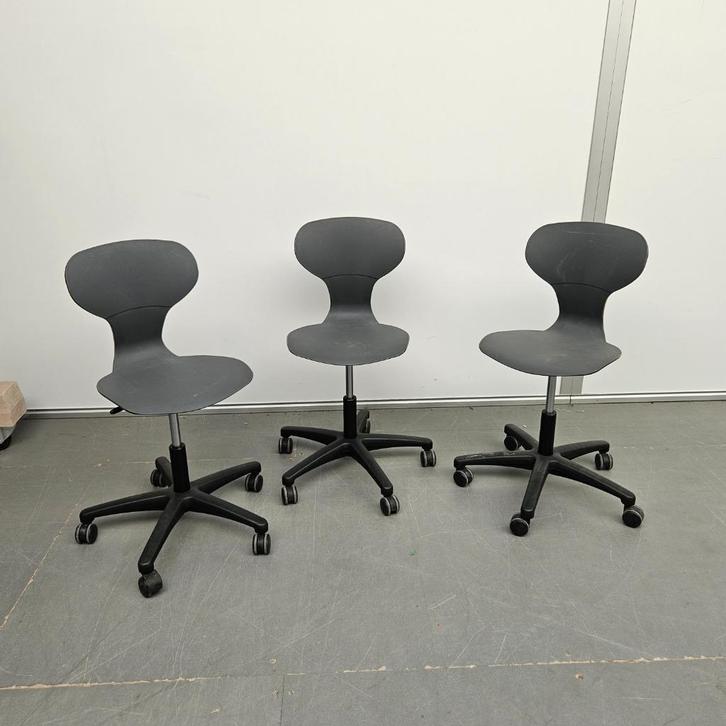 Set 3x Eromesmarko verrijdbare kunststof stoel bureaustoel, Huis en Inrichting, Bureaustoelen, Gebruikt, Zwart, Ophalen