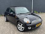 Mini Mini 1.6 Cooper, PANO, CRUISE CONTROL, LEER, STOELVERWA, Voorwielaandrijving, Gebruikt, 750 kg, 4 cilinders