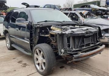 Cadillac Escalade zwart 2011 voor demontage beschikbaar voor biedingen