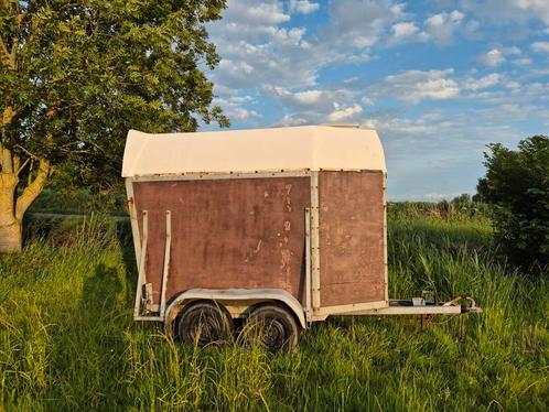 Henra 1,5 prds trailer, Dieren en Toebehoren, Paarden en Pony's | Trailers en Aanhangwagens, Zo goed als nieuw, Hout, Ophalen