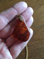 Grote Barnsteen hanger met double ketting, Ophalen of Verzenden, Overige materialen, Ketting