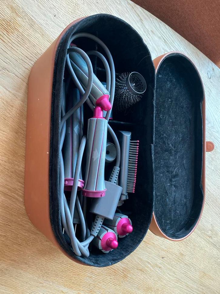 Kapotte Dyson Airwrap  - let op! De fohn is stuk, Sieraden, Tassen en Uiterlijk, Uiterlijk | Haarverzorging, Gebruikt, Krultang of Stijltang