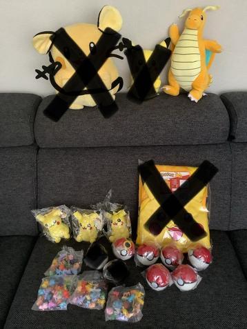 Leuke Pokemon spullen, knuffel bal Pikachu pokeball beschikbaar voor biedingen