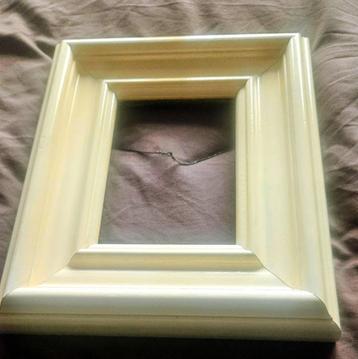 Prachtige lijst binnenmaat 18x13  dikke lijst massief 5euro beschikbaar voor biedingen