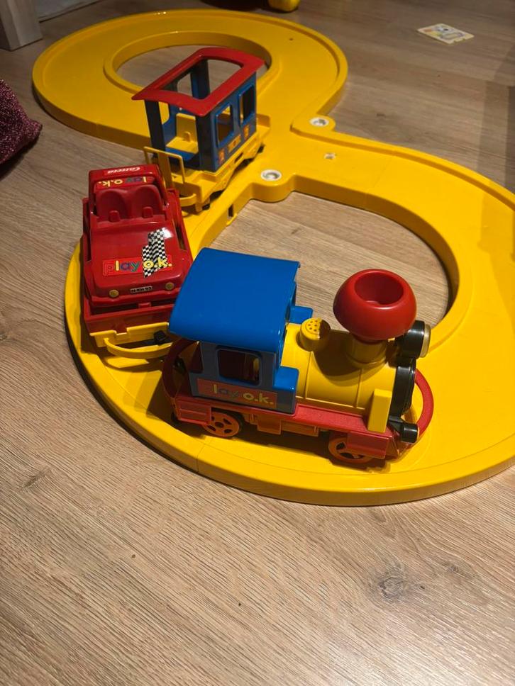 Carrera stuxi trein en autobaan, Kinderen en Baby's, Speelgoed | Thomas de Trein, Zo goed als nieuw, Ophalen
