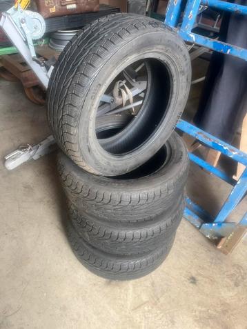 Set winter banden 195/55 R15 beschikbaar voor biedingen