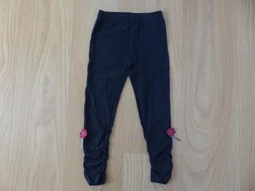 Donker blauwe legging met bloemetje maat 110/116 Terstal		 beschikbaar voor biedingen