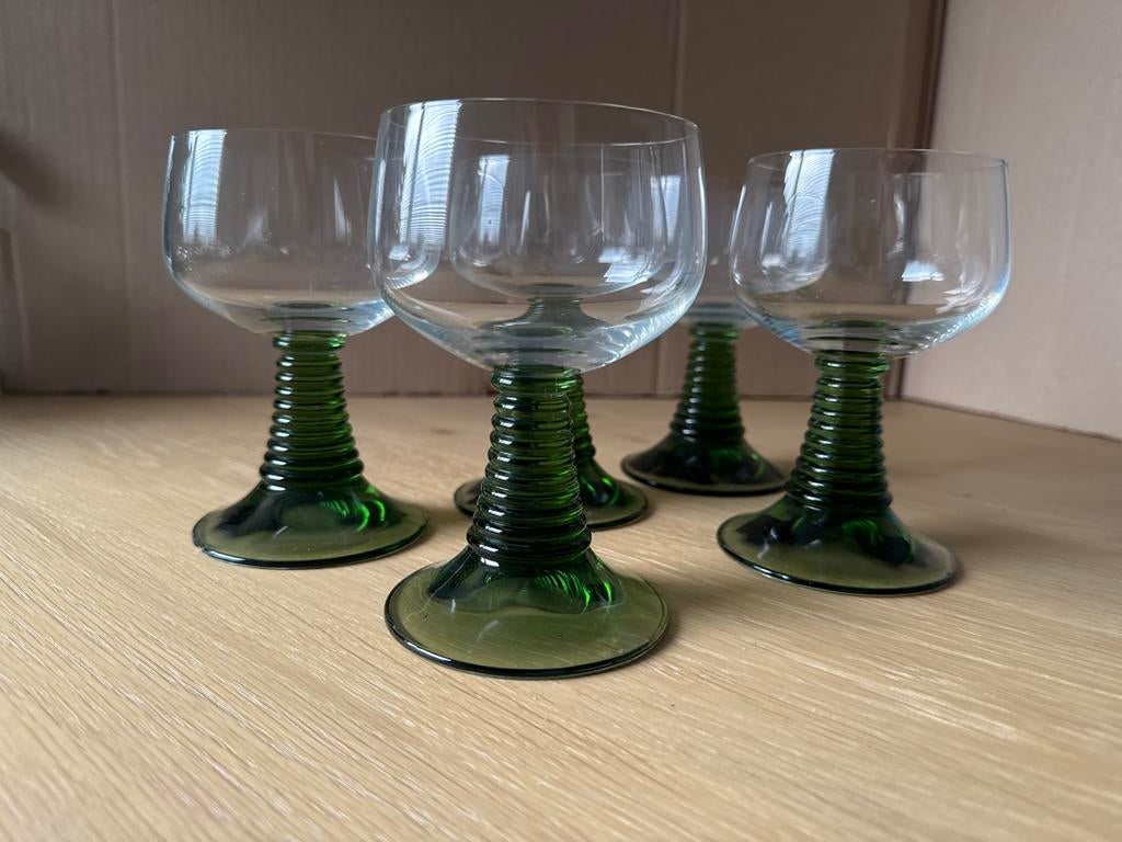 Moezel wijnglazen, groene voet, vintage, 5 stuks, Ophalen of Verzenden