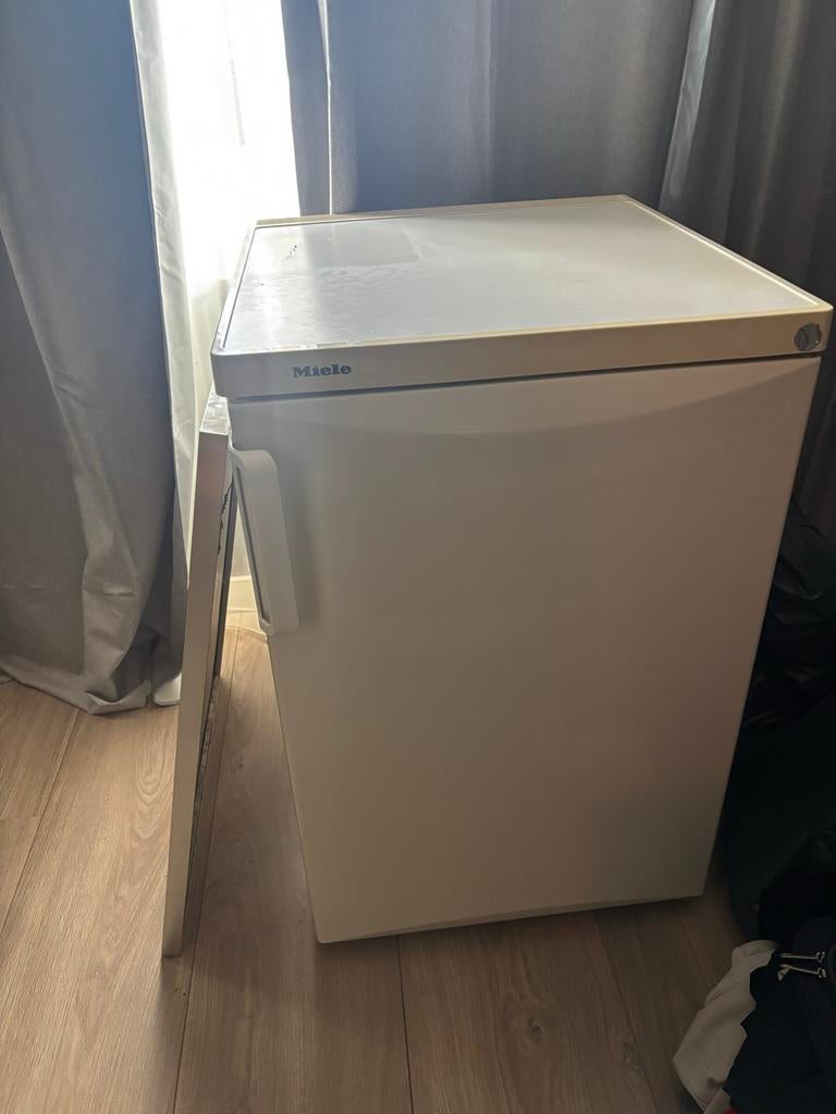 Miele Koelkast - Compact en Betrouwbaar, Witgoed en Apparatuur, Koelkasten en IJskasten, Ophalen, Gebruikt, Minder dan 85 cm, Minder dan 75 liter