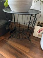 Metalen Bijzettafel / Plantentafel, Minder dan 55 cm, Gebruikt, Metaal of Aluminium, Rond