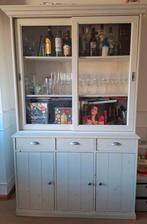 Klassieke buffetkast met gebruikerssporen, Huis en Inrichting, Ophalen, Gebruikt, 100 tot 150 cm, 150 tot 200 cm