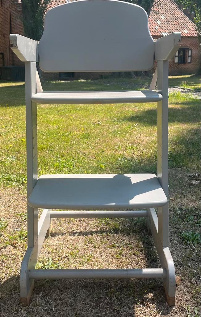 Houten kinder eetstoel, Kinderen en Baby's, Kinderkamer | Tafels en Stoelen, Gebruikt, Ophalen of Verzenden