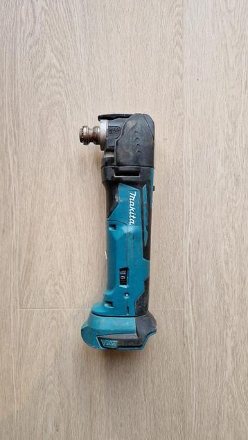 Makita DTM51 18V Multitool beschikbaar voor biedingen