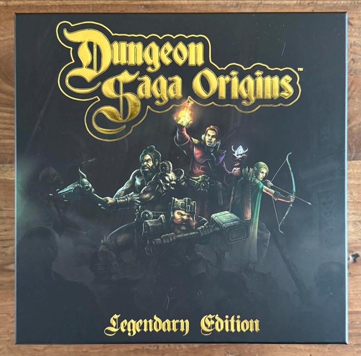 Dungeon Saga Origins - als nieuw - nooit gespeeld!, Hobby en Vrije tijd, Gezelschapsspellen | Bordspellen, Zo goed als nieuw, Een of twee spelers