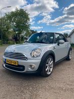 Mini 1.6D 82KW Cabrio 2013 Wit, Auto's, Mini, Voorwielaandrijving, Euro 5, Lichtsensor, 4 cilinders