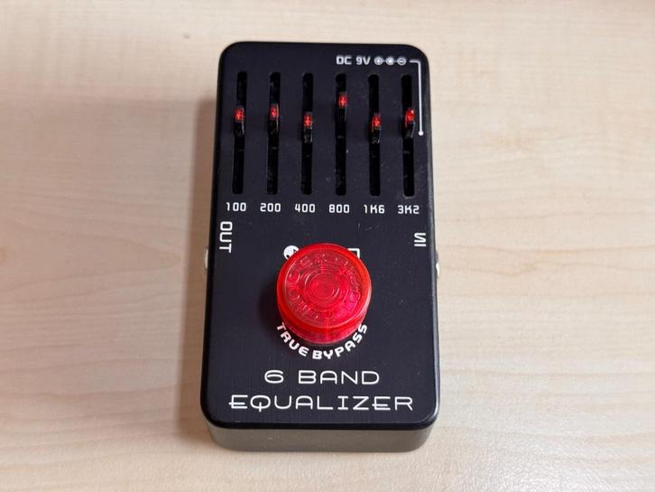 Joyo 6 Band Equalizer – compacte EQ voor gitaar/bas, Muziek en Instrumenten, Effecten, Gebruikt, Equalizer, Ophalen of Verzenden