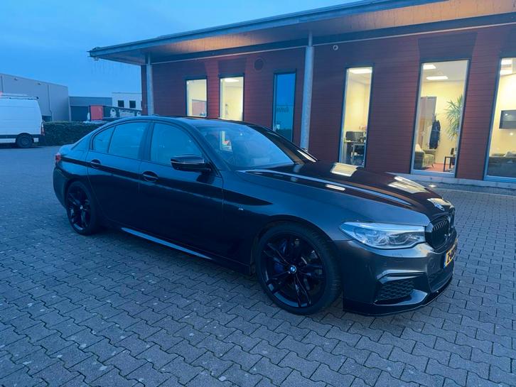 BMW 5-Serie M550d 400pk Xdrive Aut. VOL, Auto's, BMW, Particulier, 5-Serie, Diesel, Sedan, Geïmporteerd, Zilver of Grijs, Ophalen