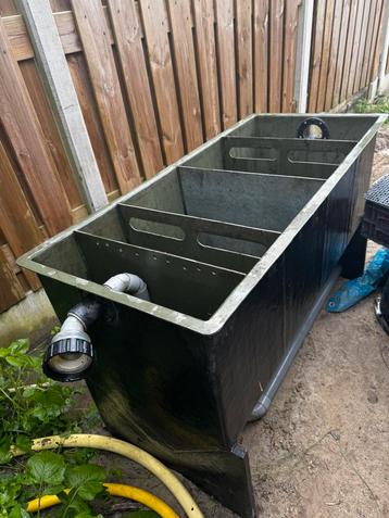 5 kamerfilter gebruikt als 1ste filter bij 60000 L vijver beschikbaar voor biedingen