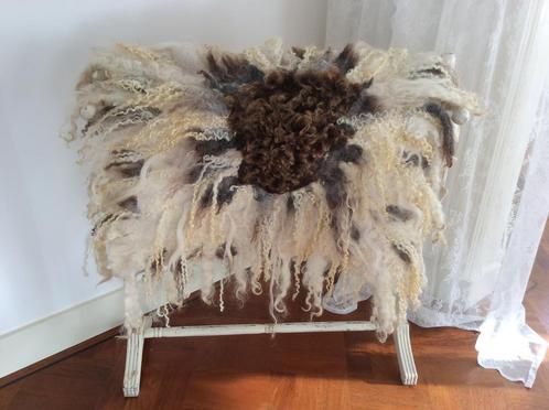 Landelijk woonkleed wandkleed 100% schapenwol handgevilt, Huis en Inrichting, Woonaccessoires | Plaids en Woondekens, Nieuw, Ophalen