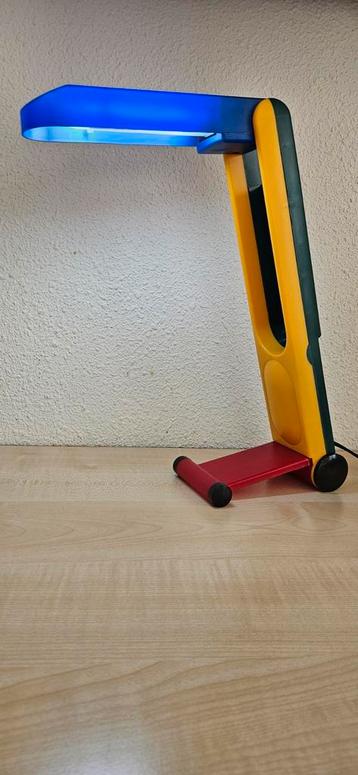 Retro Benneton Memphis style Lamp beschikbaar voor biedingen