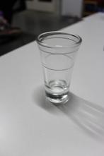 2 borrel- shotglaasjes, Verzamelen, Glas en Borrelglaasjes, Ophalen of Verzenden, Zo goed als nieuw, Borrel- of Shotglas