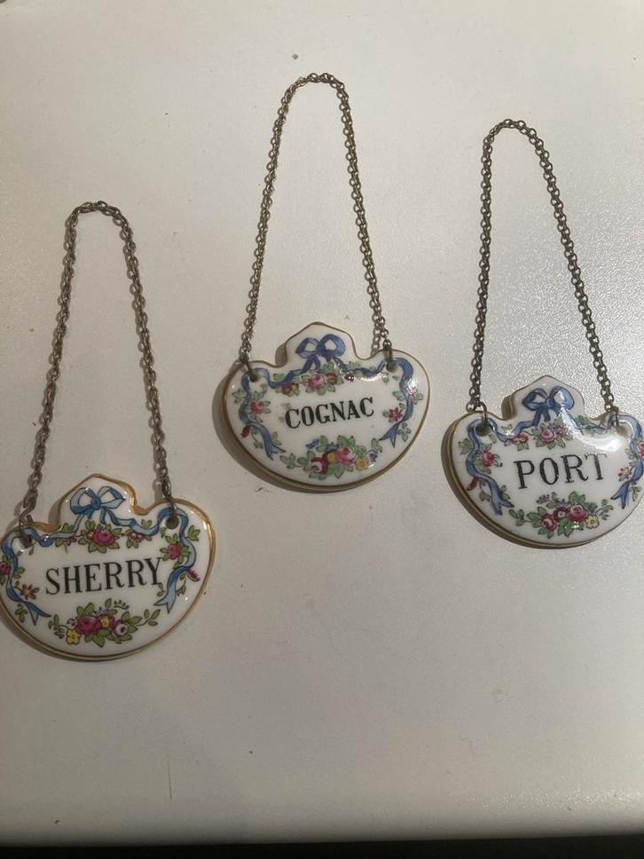 Vintage Flessen Schildjes - Set van 3, Antiek en Kunst, Antiek | Keukenbenodigdheden, Ophalen of Verzenden