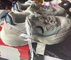 Sneakers laag, Overige kleuren, Ophalen of Verzenden, Sneakers of Gympen, Zo goed als nieuw