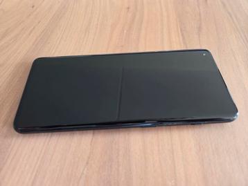 OnePlus 10 Pro in nieuwstaat beschikbaar voor biedingen