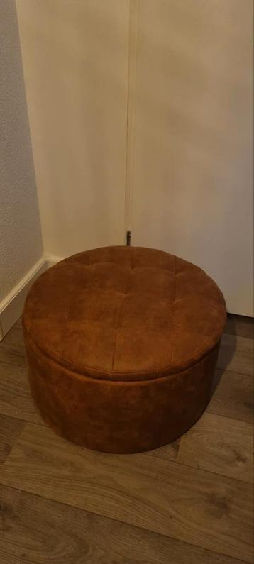 Bruine Poef / Opbergkruk beschikbaar voor biedingen