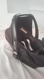 Maxi Cosi Pebble Plus + 2wayFix - Rookvrij, Kinderen en Baby's, Autostoeltjes, Ophalen, Zo goed als nieuw, Isofix, 0 t/m 13 kg