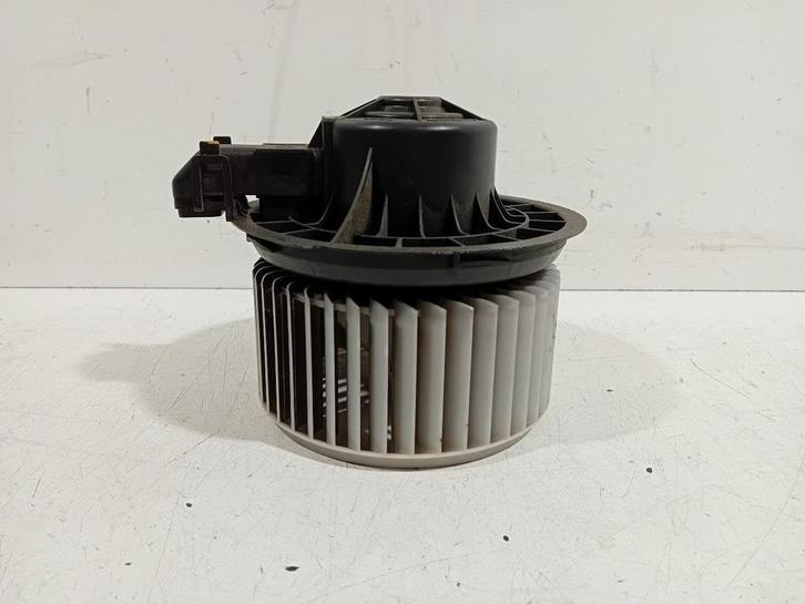 Kachel ventilator motor Hyundai i20, Auto-onderdelen, Airco en Verwarming, Hyundai, Gebruikt, Herkomst onderdeel bekend, 12 maanden garantie