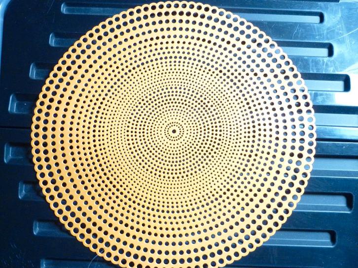 Placemat Okergeel / Opengewerkte onderlegger - NIEUW !!!, Huis en Inrichting, Keuken | Textiel, Nieuw, Placemat, Geel, Ophalen of Verzenden