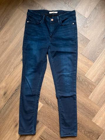 Levi's 711 Skinny Jeans 28x30 beschikbaar voor biedingen