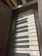 Cherry Piano in de verkoop, Ophalen, Zo goed als nieuw, Bruin