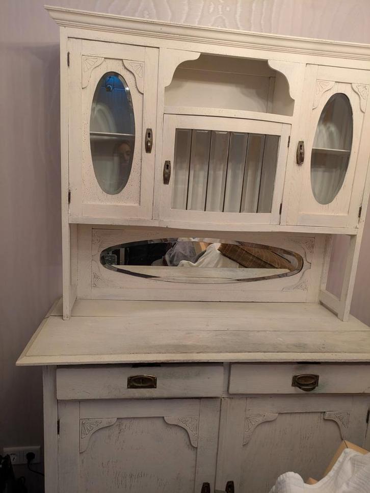 Oude buffetkast met facet geslepen glas, Huis en Inrichting, Kasten | Buffetkasten, Gebruikt, 150 tot 200 cm, 100 tot 150 cm, 25 tot 50 cm