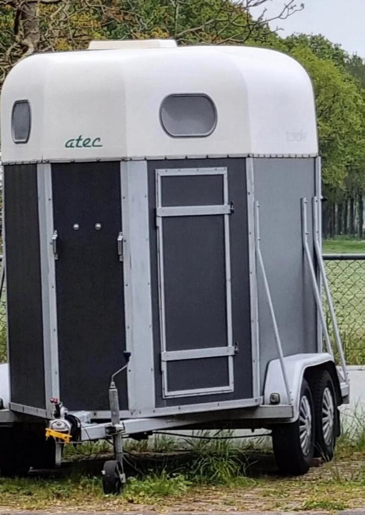Atec 2 paards trailer., Dieren en Toebehoren, Paarden en Pony's | Trailers en Aanhangwagens, Gebruikt, 2-paards trailer, Overige materialen