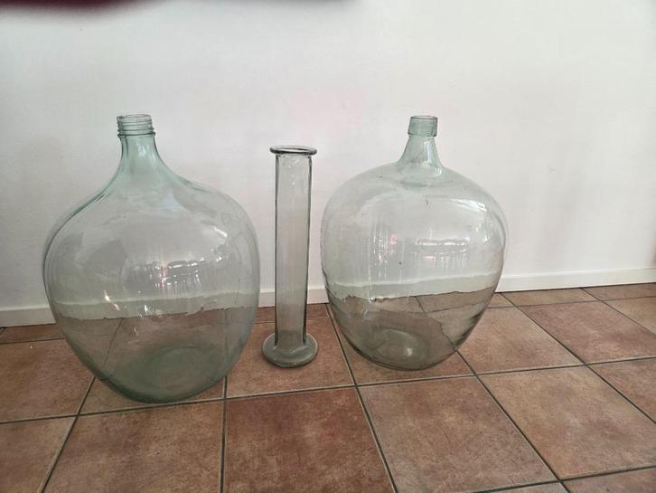 Twee oude glazen buikflessen (vergisting gist zuur) +1 vaas, Huis en Inrichting, Woonaccessoires | Vazen, Gebruikt, Overige kleuren