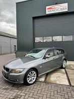 BMW 3-Serie 2.0 I 320 Touring 2011 Grijs-Luxury Line - 170PK, Euro 5, Achterwielaandrijving, 1995 cc, Beige