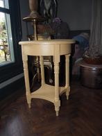 Brocante Bijzettafel/plantentafel, Ophalen