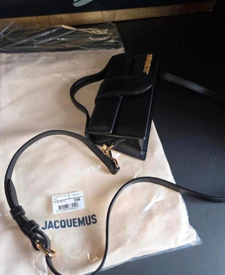 Jacquemus Le Bambino Zwart - Zo Goed Als Nieuw!, Sieraden, Tassen en Uiterlijk, Tassen | Damestassen, Zo goed als nieuw, Schoudertasje