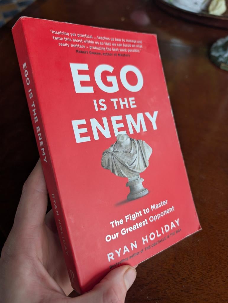 Ego is the Enemy - Ryan Holiday, Boeken, Ophalen of Verzenden, Zo goed als nieuw, Praktische filosofie, Ryan Holiday