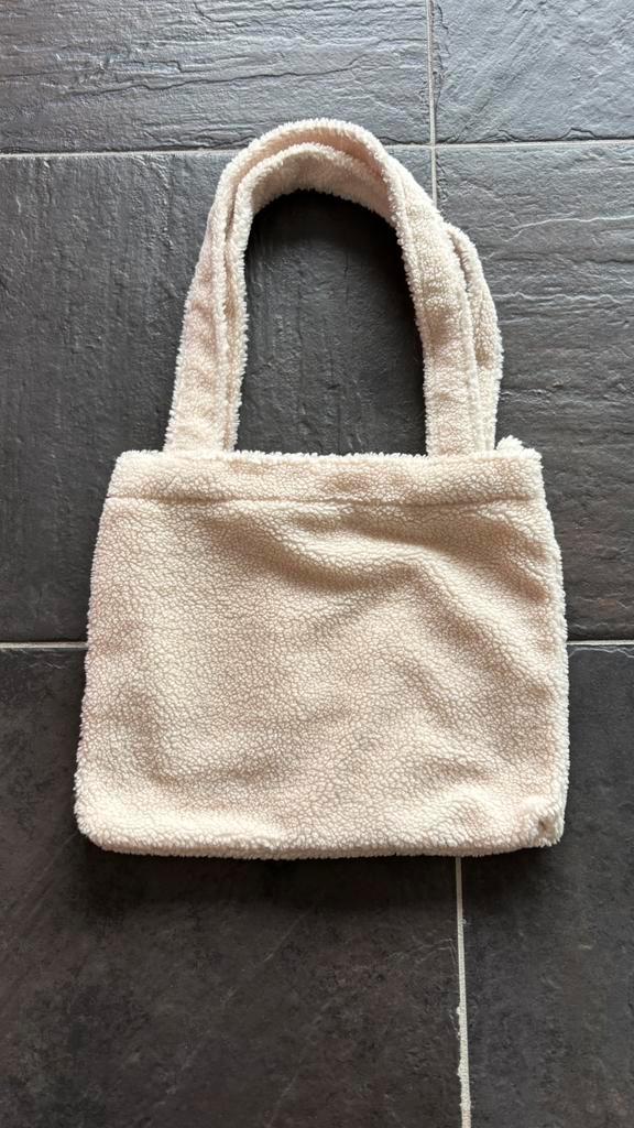 Nieuwe Teddy shopper met ritssluiting., Sieraden, Tassen en Uiterlijk, Tassen | Damestassen, Nieuw, Schoudertasje, Wit, Verzenden