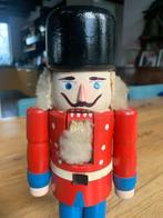 Vintage houten notenkraker van 26 cm hoog, Diversen, Kerst, Ophalen of Verzenden, Zo goed als nieuw
