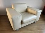 Crèmekleurige fauteuil, Huis en Inrichting, Fauteuils, Ophalen, Overige materialen, Strak, 75 tot 100 cm