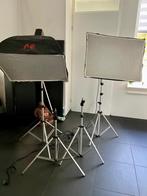 Falcon Eyes 3 Flitsset SS-110F 4 statieven (moet weg), Ophalen, Gebruikt, Lamp of Flitsset