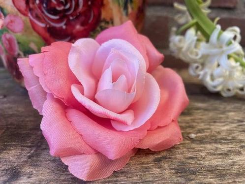 Nieuwe kunstbloemen / roze / versiering / boeket / bruiloft, Huis en Inrichting, Woonaccessoires | Kunstplanten en Kunstbloemen