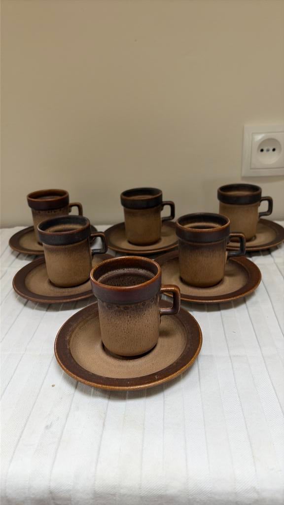 6 kop en schotels Blaricum De Driehoek Huizen Cor van Tricht, Ophalen of Verzenden, Overige stijlen, Kop(pen) en/of Schotel(s)