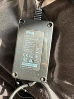 Trust 21904-03 Laptop Adapter 19V – Universele Oplader, Ophalen of Verzenden, Zo goed als nieuw
